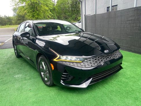 Used 2021 Kia K5 LXS FWD image 3