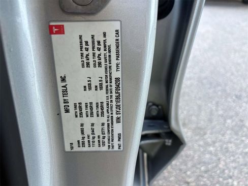 Used 2018 Tesla Model 3 Long Range image 27