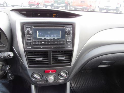 Used 2011 Subaru Forester 2.5X Premium w/ All-Weather Pkg image 19