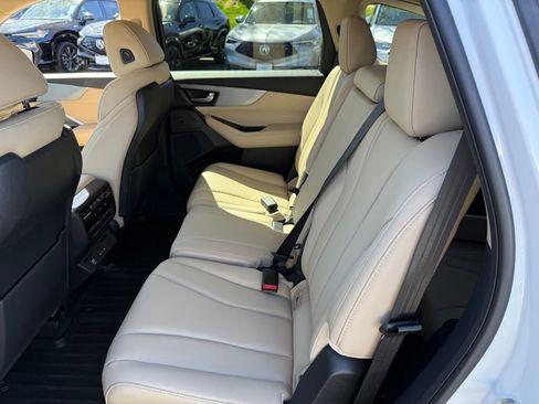 Used 2026 Acura MDX SH-AWD image 16