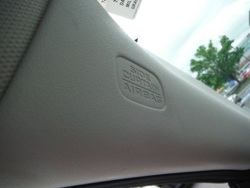 Used 2015 Honda CR-V LX image 25
