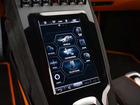 Used 2023 Lamborghini Huracan Tecnica RWD image 31