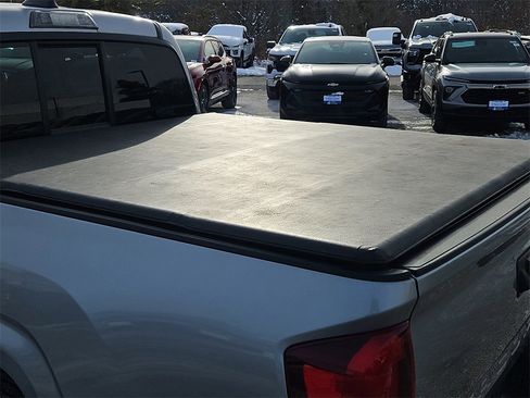 Used 2020 Toyota Tacoma SR image 19