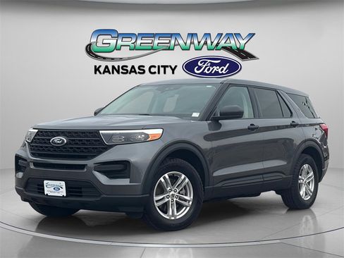Used 2023 Ford Explorer 4WD image 3