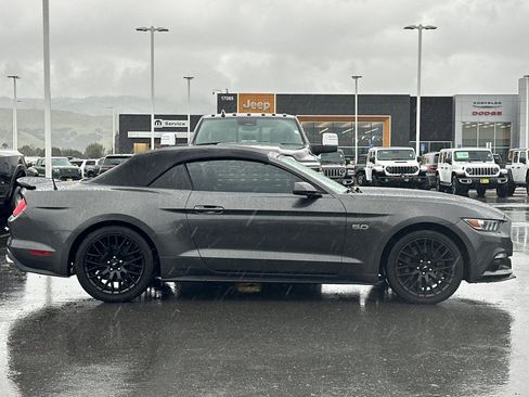 Used 2017 Ford Mustang GT Premium w/ GT Performance Package image 3