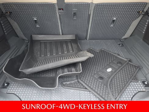 Used 2021 Land Rover Defender 110 S AWD/4WD image 12