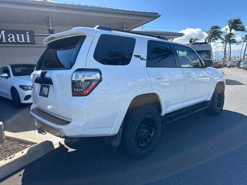 Used 2022 Toyota 4Runner TRD Off-Road Premium AWD/4WD image 3