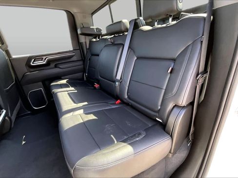 Used 2025 Chevrolet Silverado 2500 LTZ w/ LTZ Premium Package AWD/4WD image 19