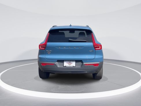 Used 2023 Volvo XC40 B5 Ultimate w/ Protection Package Premier AWD/4WD image 6