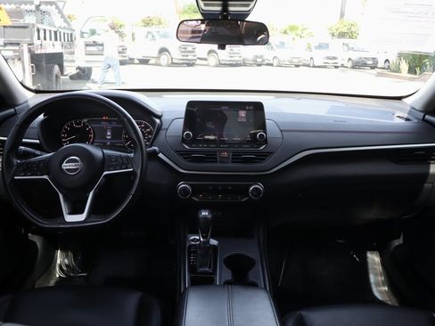 Used 2022 Nissan Altima 2.5 SR image 21