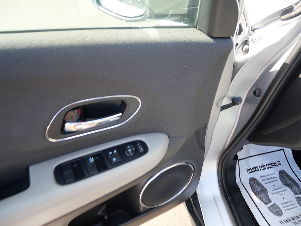 Used 2019 Honda HR-V EX image 15