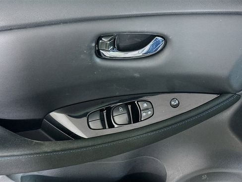 Used 2023 Nissan Leaf SV Plus image 15