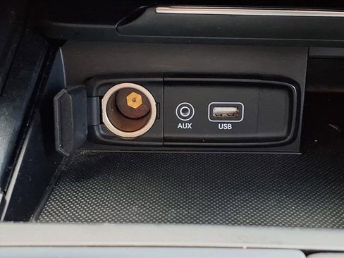 Used 2021 Genesis G70 2.0T w/ Elite Package image 17