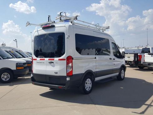 Used 2018 Ford Transit 150 XLT image 7