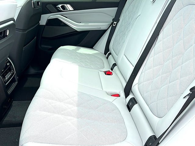 New 2026 BMW X5 xDrive40i w/ M Sport Package AWD/4WD image 45
