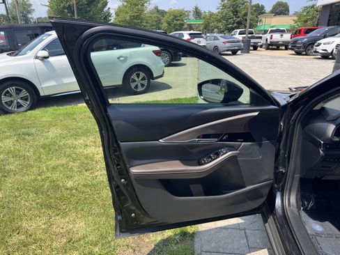 Used 2021 MAZDA CX-30 FWD 2.5 S w/ Premium Package image 22