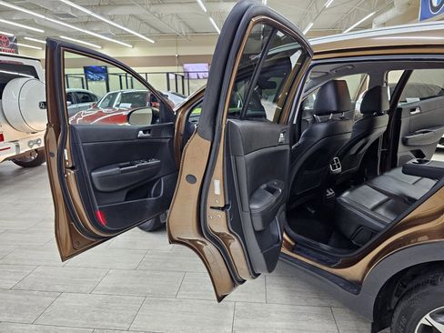 Used 2017 Kia Sportage EX image 13