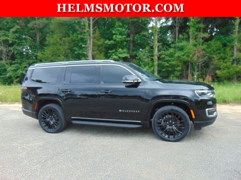 Certified 2025 Jeep Wagoneer 4WD image 10