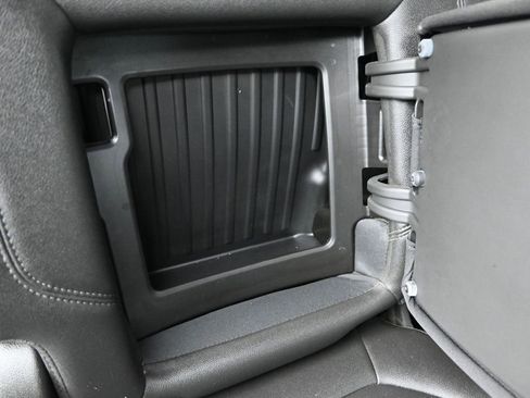 Used 2021 Chevrolet Silverado 1500 LT Trail Boss w/ Convenience Package II AWD/4WD image 25