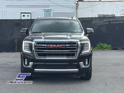 Used 2022 GMC Yukon SLT w/ SLT Premium Package AWD/4WD image 2