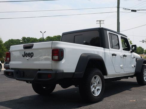 Used 2023 Jeep Gladiator Sport AWD/4WD image 5