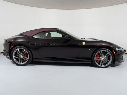 Used 2024 Ferrari Roma Spider image 20