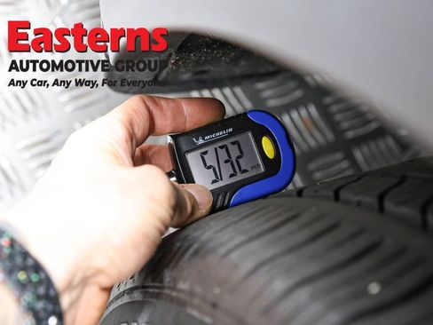 Used 2020 Tesla Model Y Long Range image 22