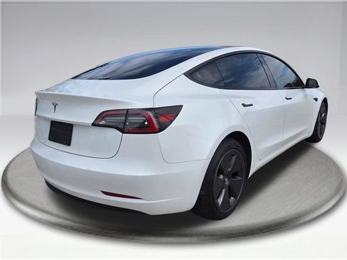 Used 2023 Tesla Model 3 Standard Range RWD image 11