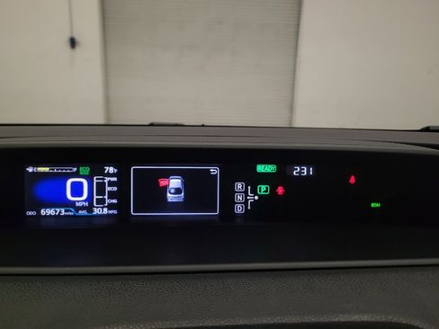 Used 2016 Toyota Prius Two FWD image 23
