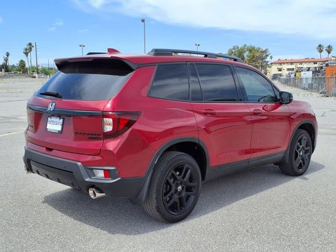 Used 2024 Honda Passport Black Edition image 5