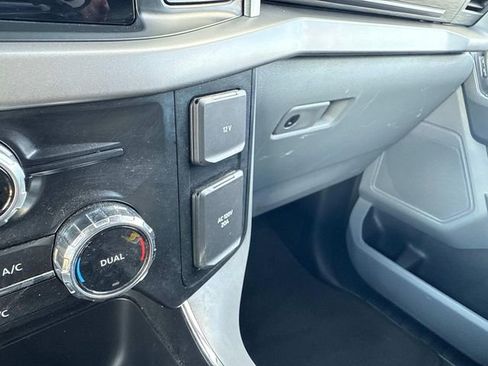 Used 2024 Ford F150 XLT w/ Mobile Office Package image 34