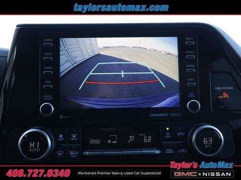 Used 2022 Toyota Highlander LE image 18