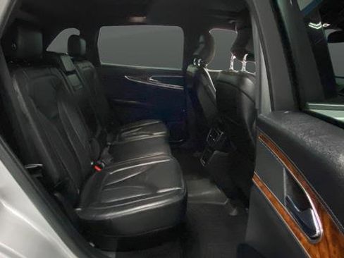 Used 2017 Lincoln MKX Select w/ Select Plus Package image 25