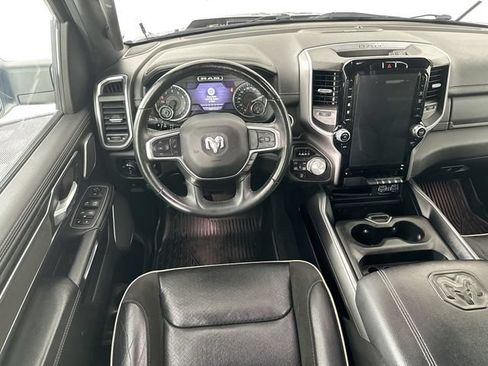 Used 2023 RAM 1500 Laramie AWD/4WD image 4