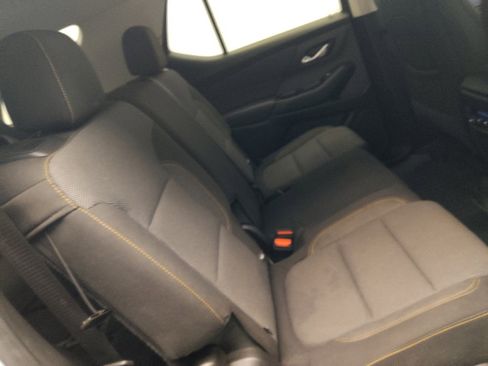 Used 2021 Chevrolet Traverse LS FWD image 19