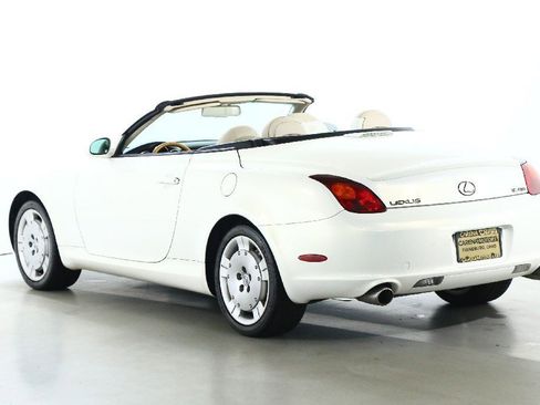 Used 2003 Lexus SC 430 Convertible image 5