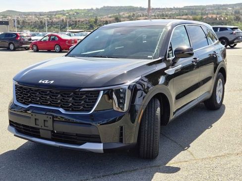 New 2026 Kia Sorento LX image 11