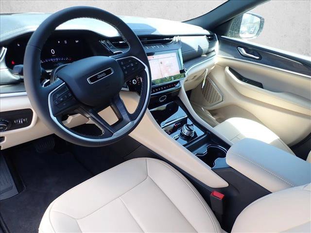 New 2026 Jeep Grand Cherokee Limited w/ Limited Altitude Package AWD/4WD image 12