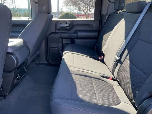 Used 2022 Chevrolet Silverado 2500 Custom image 13