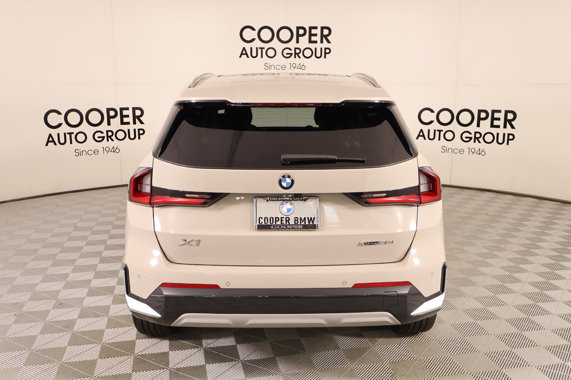 Used 2026 BMW X1 xDrive28i AWD/4WD image 22