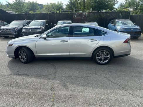 Used 2024 Honda Accord EX image 3