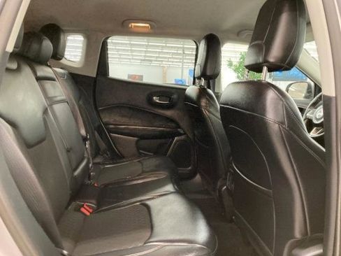 Used 2017 Jeep Compass Latitude w/ Cold Weather Group image 12