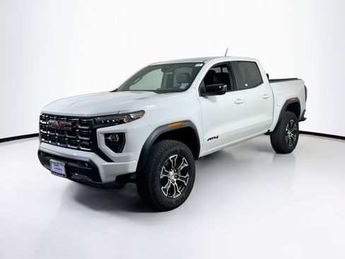 Used 2024 GMC Canyon AT4 w/ Technology Package image 1