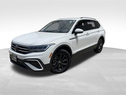 Used 2024 Volkswagen Tiguan SE