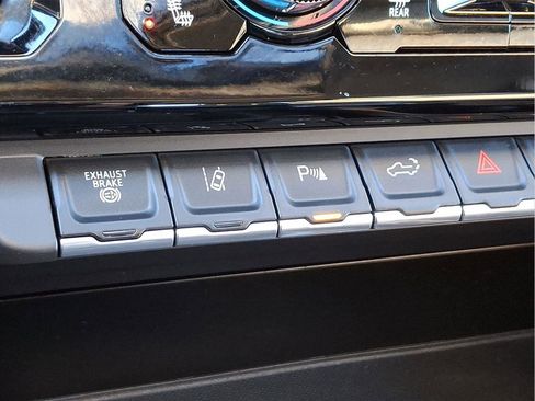 Used 2024 GMC Sierra 3500 AT4 w/ AT4 Premium Plus Package image 22