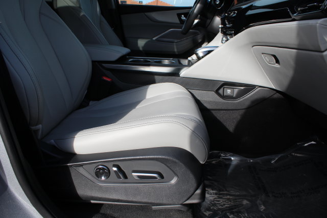 Used 2025 Acura MDX w/ Technology Package FWD image 20