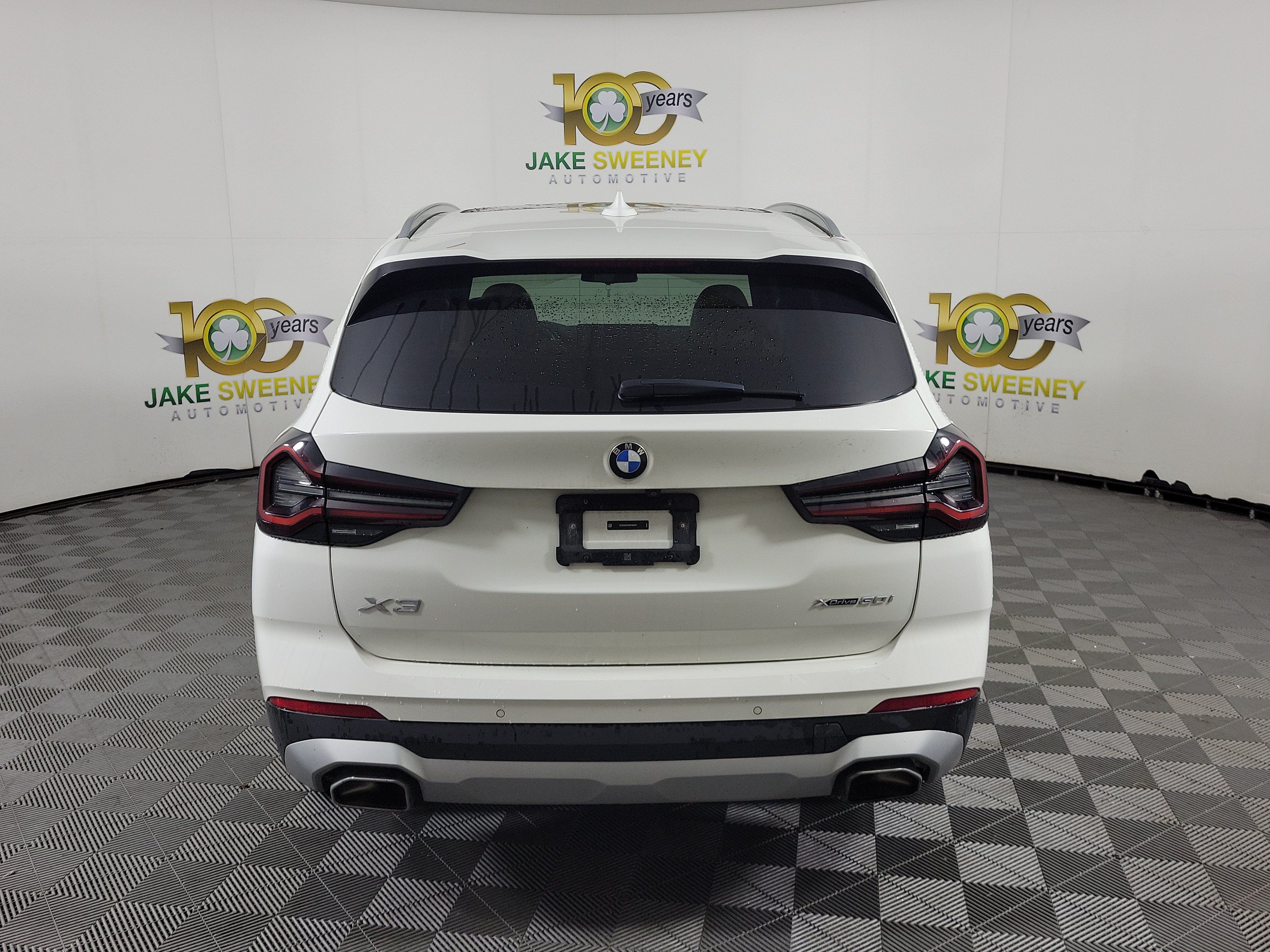 Used 2024 BMW X3 xDrive30i w/ Premium Package AWD/4WD image 3