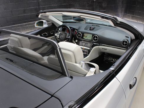 Used 2020 Mercedes-Benz SL 450 image 40