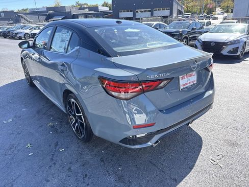 New 2025 Nissan Sentra SR w/ Trunk Package FWD image 5