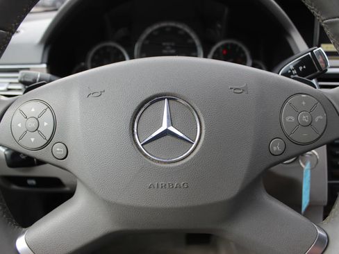 Used 2011 Mercedes-Benz E 350 4MATIC Wagon image 14